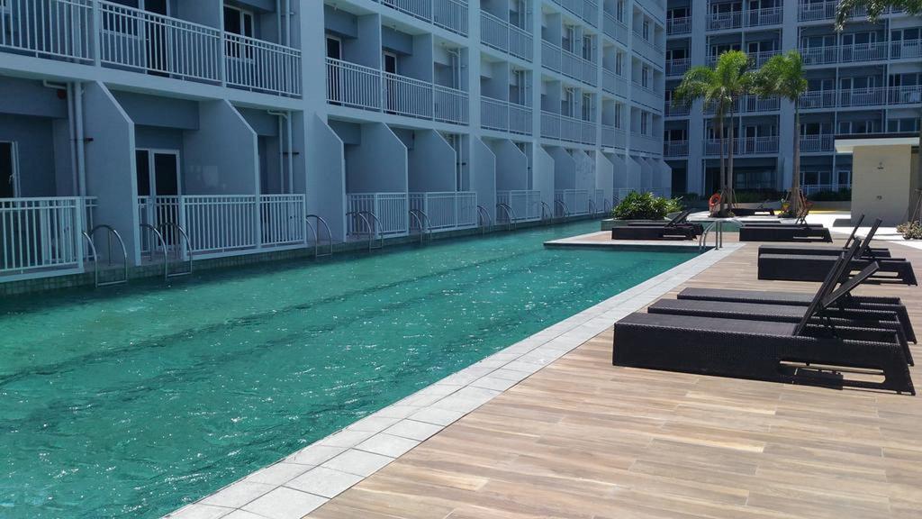 Seabreeze Residences At Breeze Residences Pasay Exterior photo