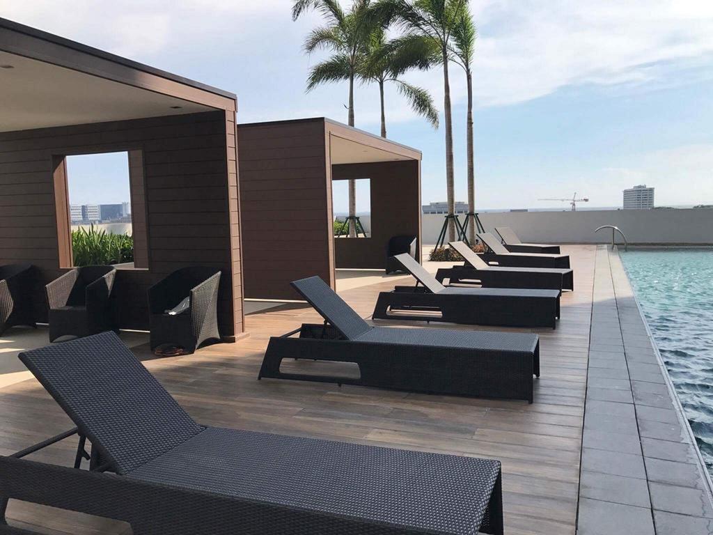 Seabreeze Residences At Breeze Residences Pasay Exterior photo